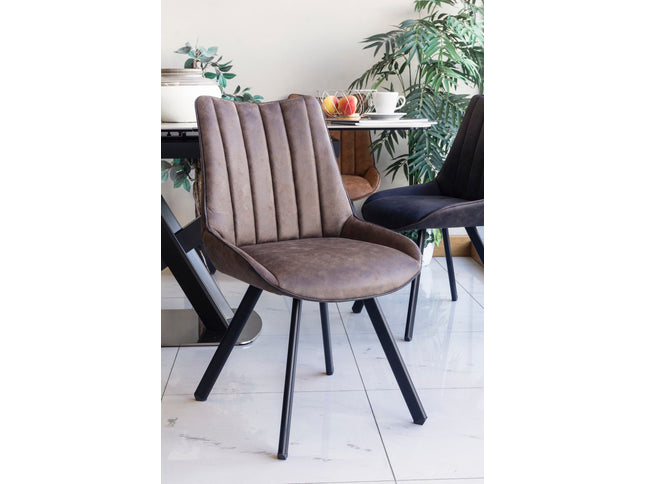 Extendable dining table and chairs