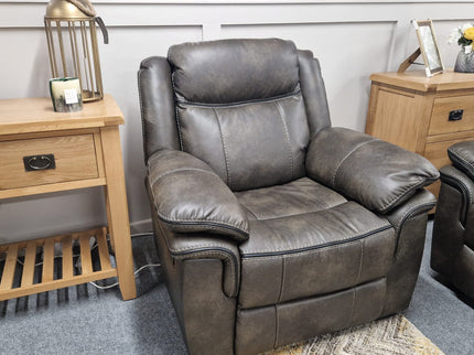 leather recliner 1 seater chair in  Brown leather