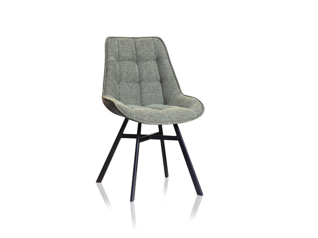 Extendable dining table with chairs