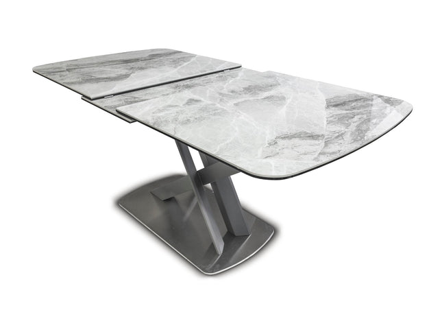 Extendable dining table and chairs